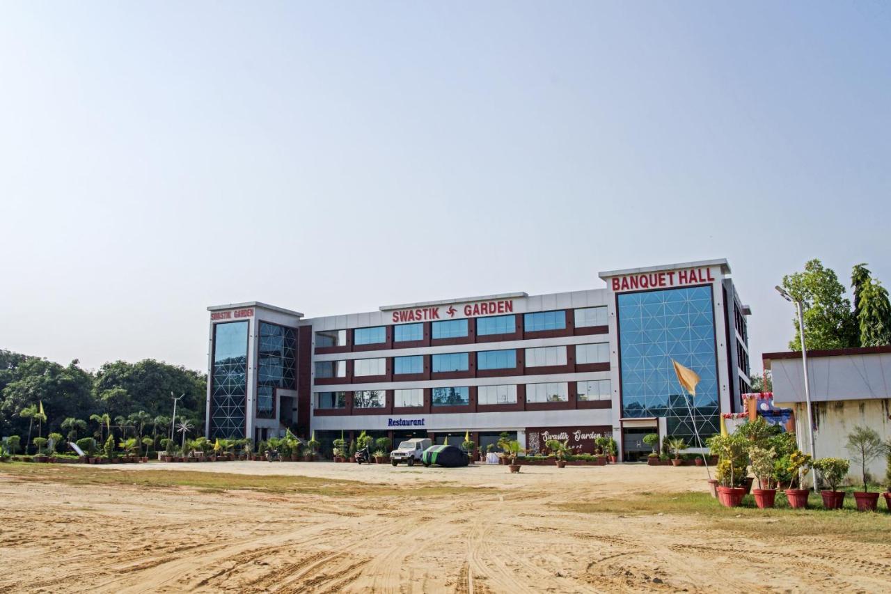Отель Oyo 62241 Swastik Garden Dhampur Экстерьер фото